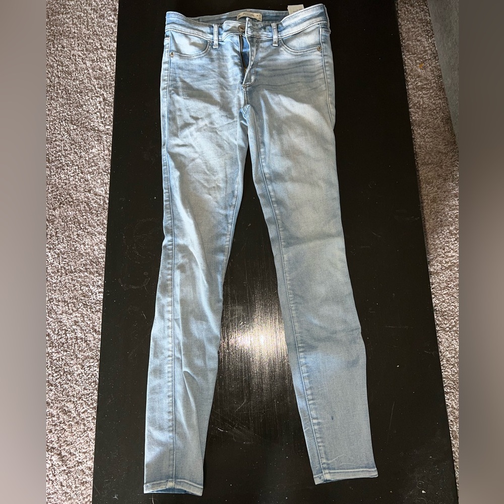abercrombie light wash jegging 4R